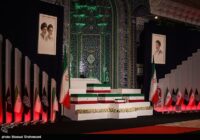 ادای احترام مهمانان و مسئولان خارجی به پیکر امام شهید در مصلی امام خمینی (ره)